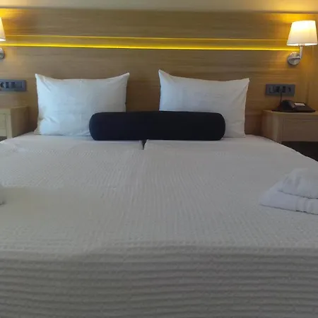 Byzance Otel 2*